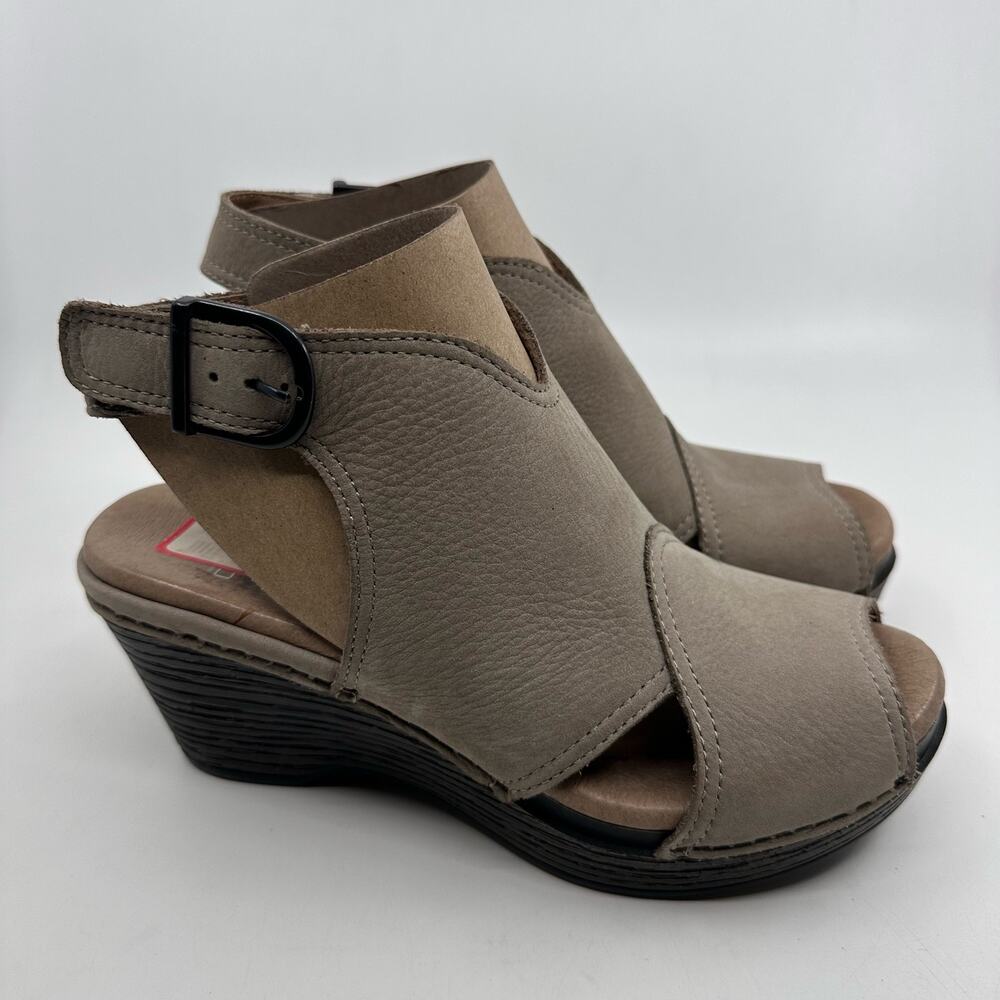 Dansko Vanda Platform Wedge Taupe Nubuck Leather Peep Toe WMNS 6 Slingback Beige